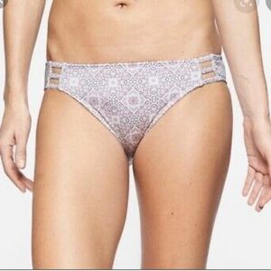 Athleta aqualuxe print ladder front bikini bottom